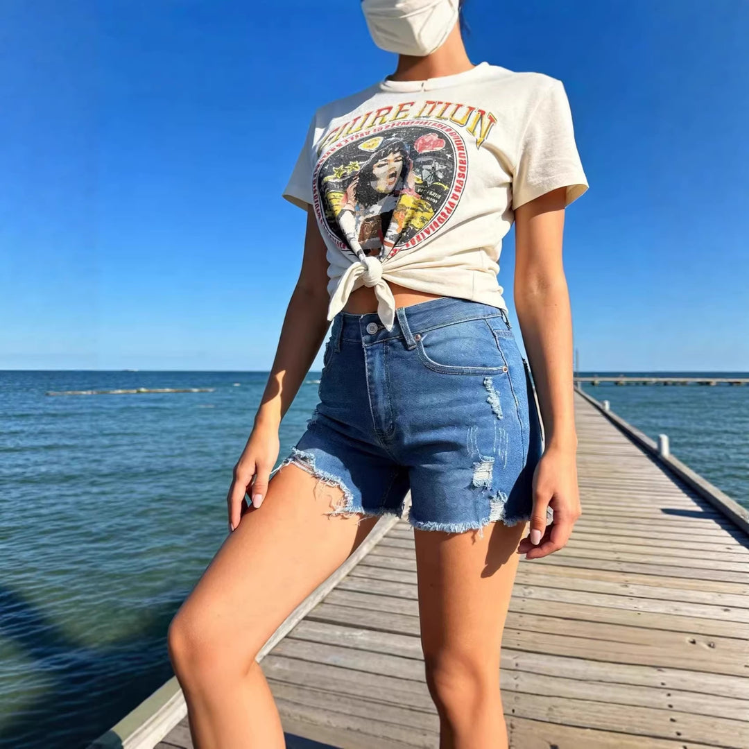 Dame Ødelagte Denim-Shorts med fransete kant og stilige rivedetaljer Skjora