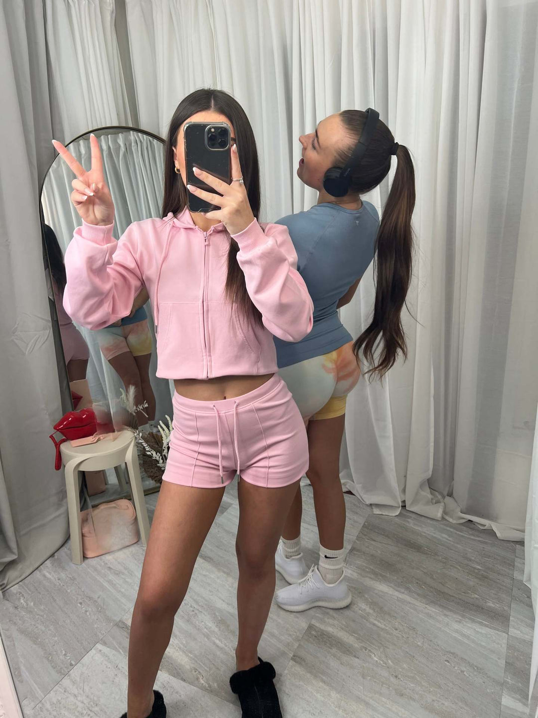 Damer sporty Crop-Top og shorts sett Skjora