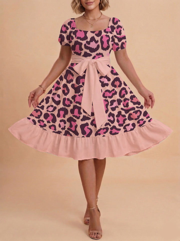 Damen Sommerliches Blumenkleid mit taillierbarem Gürtel und voluminösen Ärmeln Skjora