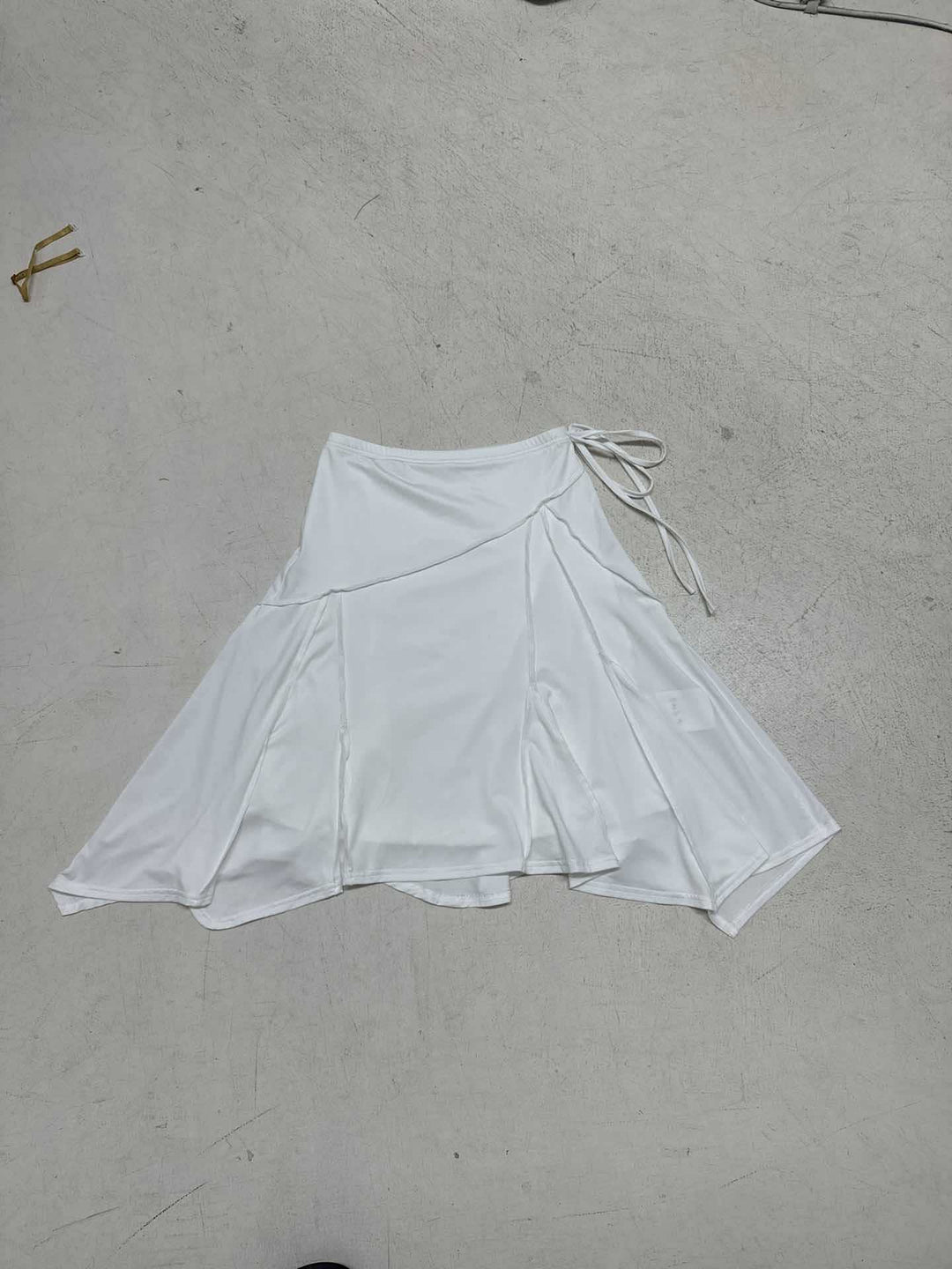 Dame sporty omslagskjørt med stilige draperinger Skjora