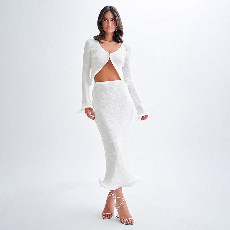 Damer festlig ensemble med tettsittende skjørt og elegant cardigan Skjora