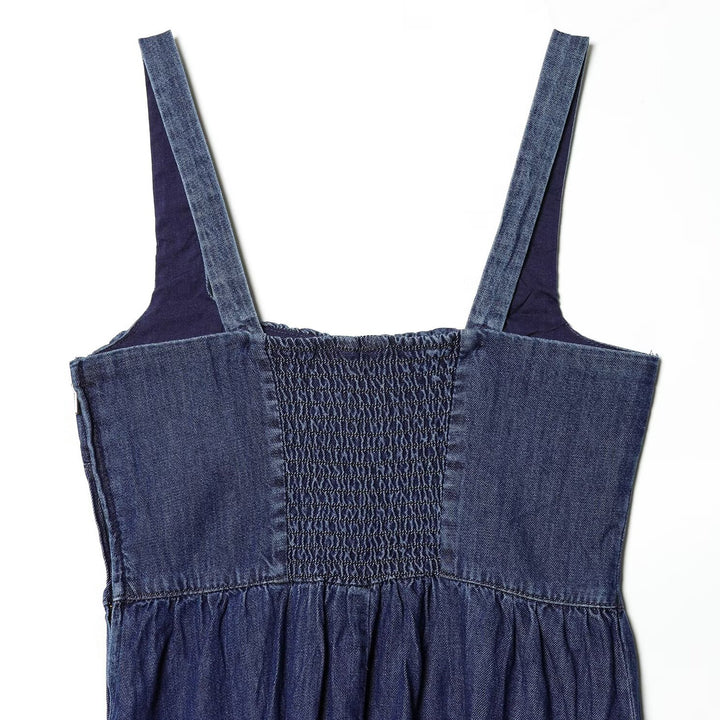 Dame jeans maxikjole med romantisk snitt og volangdetaljer Skjora