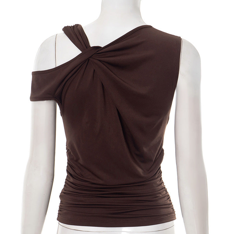 Dame elegant topp med asymmetrisk snitt og raffinert draperingsdetalj Skjora