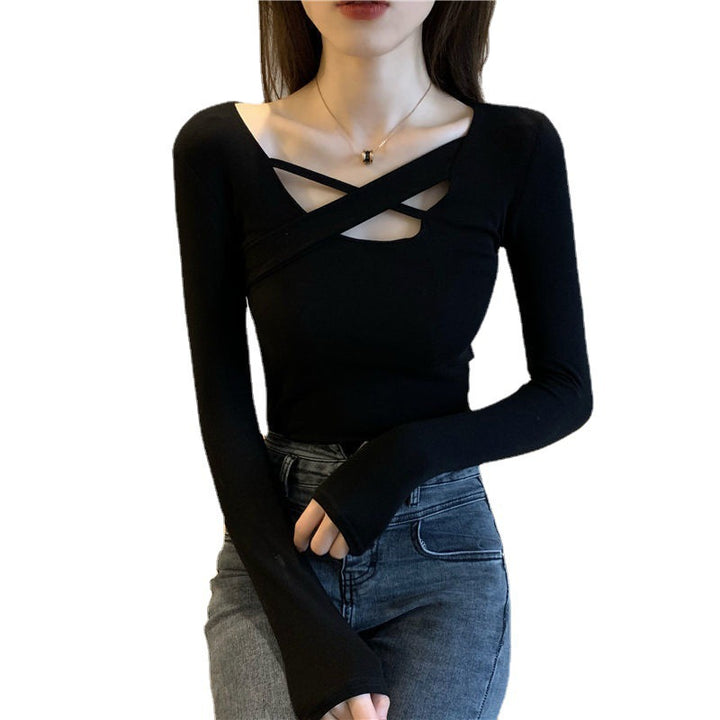 Kvinne Langermet Bodysuit med Moderne Kryssdesign i Utringningen