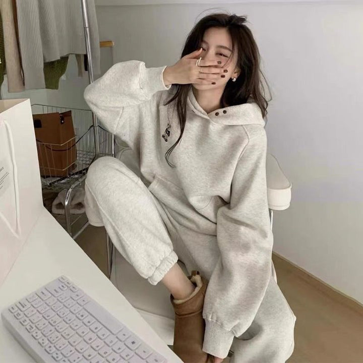 Dames Komfortabel Hoodie Sett med Løs Passform og Dekorative Knapper Skjora