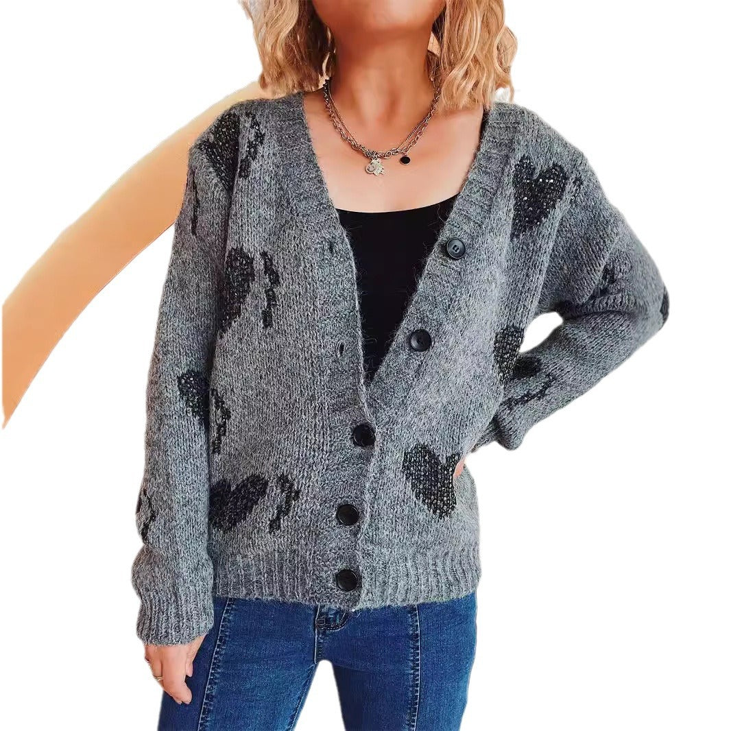 Kvinnens koselige cardigan med hjerte-design Skjora