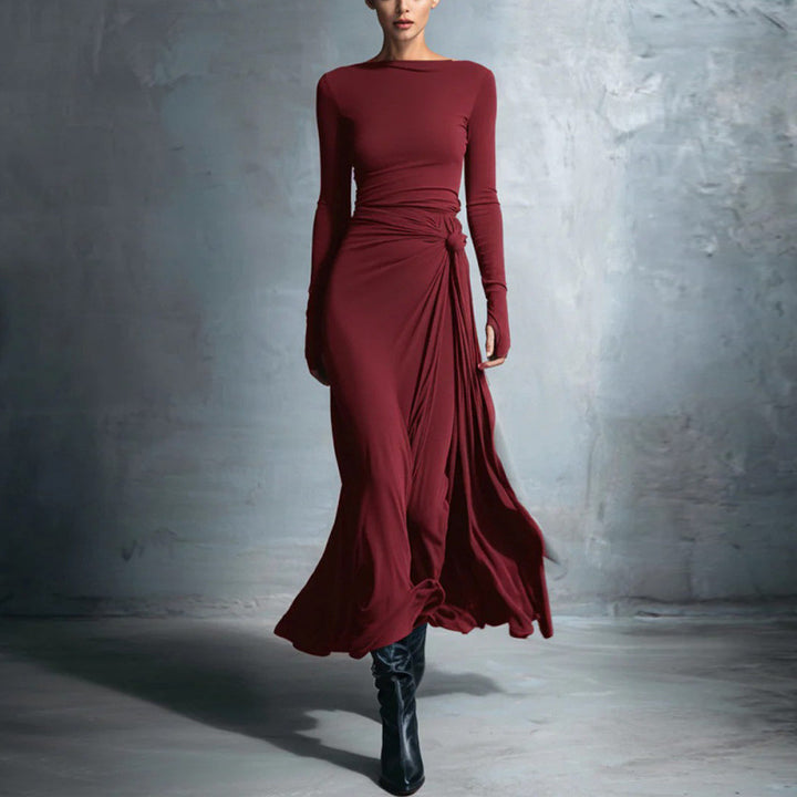 Damer elegant kveldskjole med langt arm og omslagsdesign Skjora