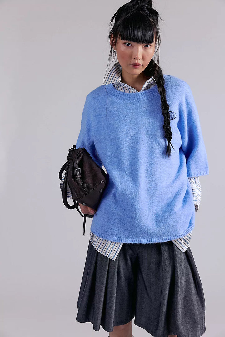 Dames Oversized Trui met Elegante Netmouwen en Delicaat Borduursel Patroon Skjora