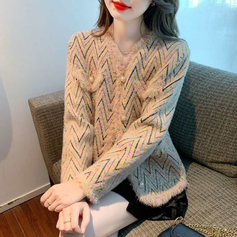 Kvinnelig motet cardigan med chic zigzag mønster og elegante knappdetaljer Skjora