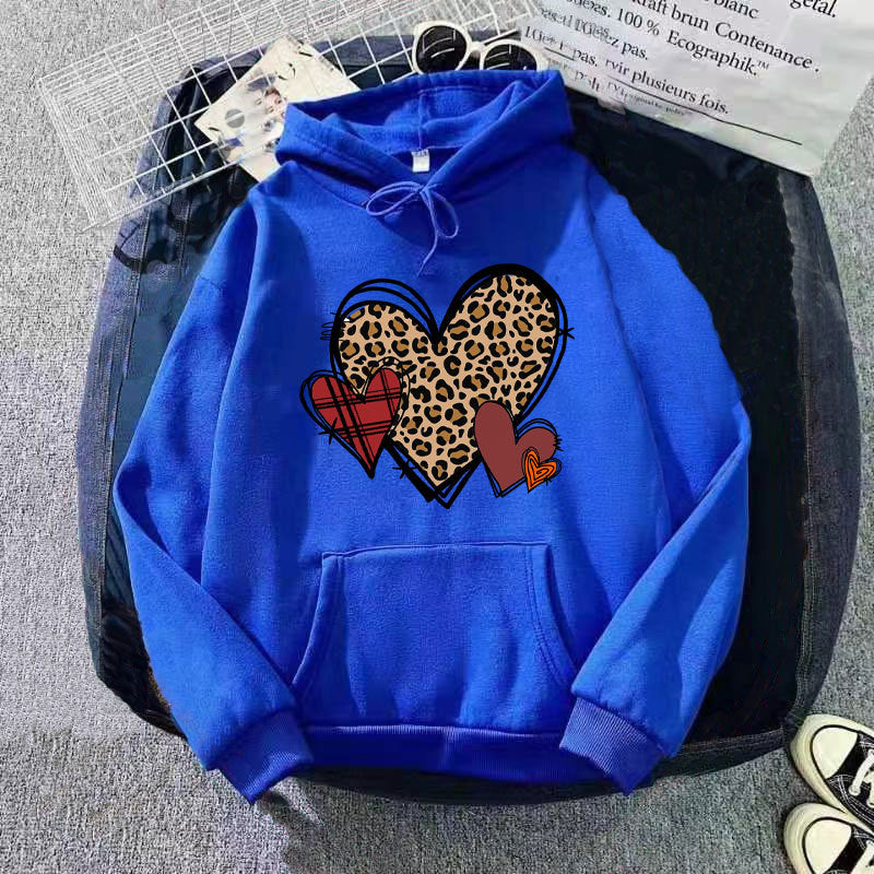 Damen Kapuzenpullover mit verspieltem Herzmuster Skjora