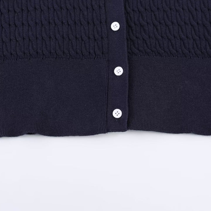 Dame strikkebluse med elegant kragepynt Skjora