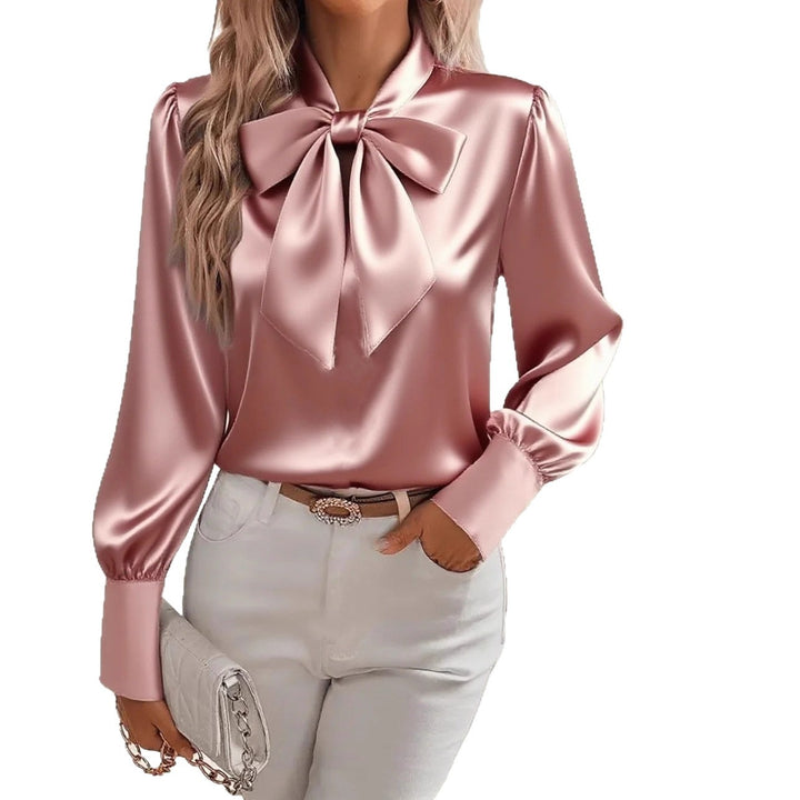 Dame elegant satengbluse med sløytekrage og pufferm Skjora