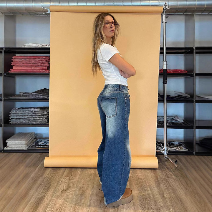 Dame moteriktige vide jeans med unikt snitt og høy midje Skjora