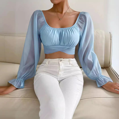 Dame Cropped Bluse med puffede ermer og raffinerte snitt Skjora