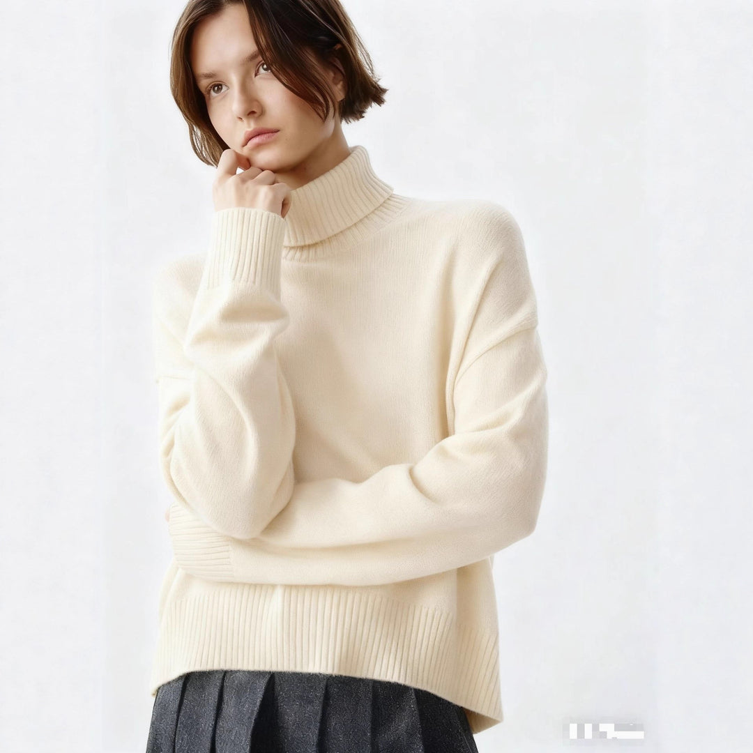 Damer Cozy Turtleneck Genser med Oversized Snitt og Fin Ribbestruktur Skjora