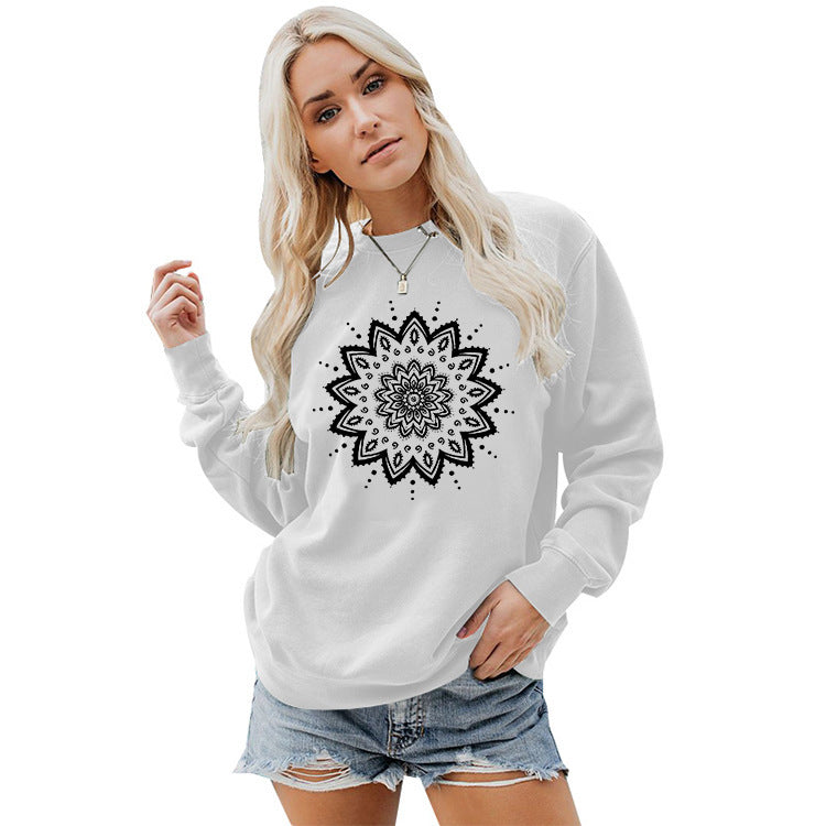Kvinne sweatshirt med kreativ mandala design og avslappet snitt Skjora