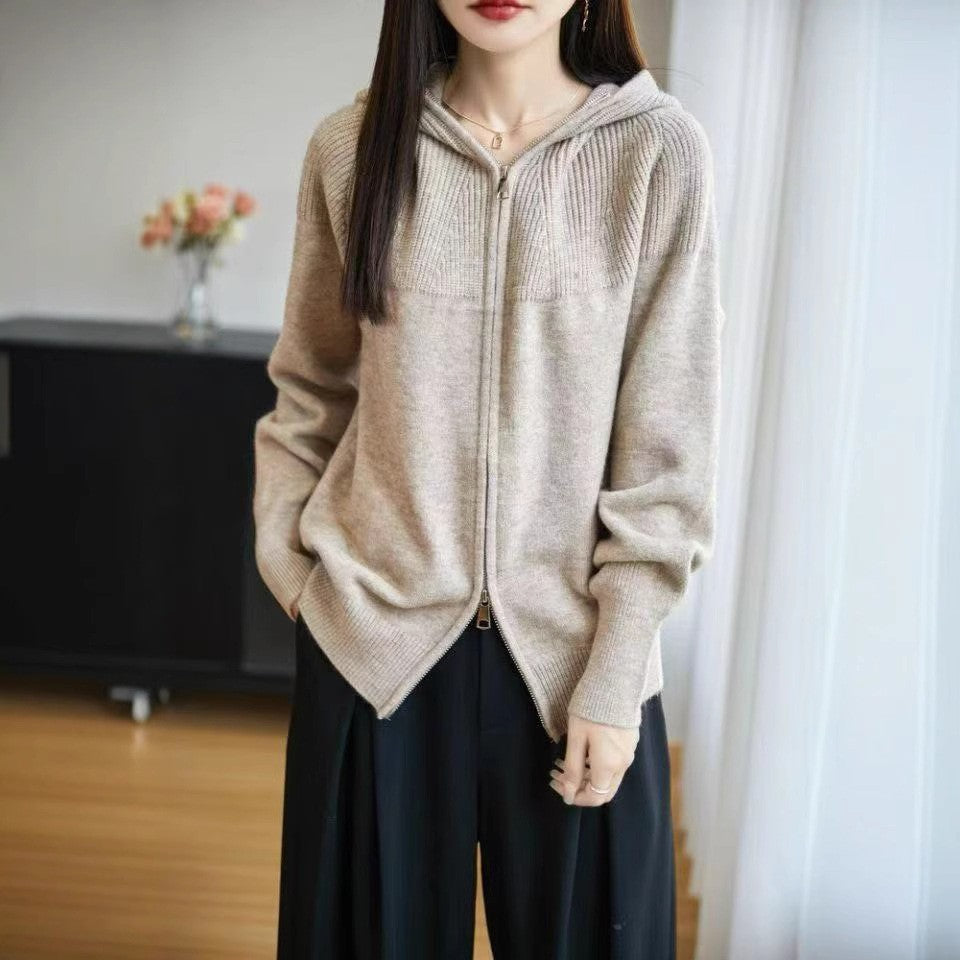 Women's hooded cardigan with zipper Skjora