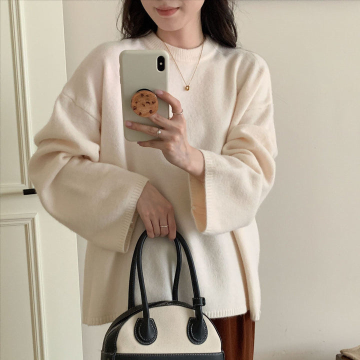 Dame oversized strikkegenser med vid snitt og fint materiale Skjora