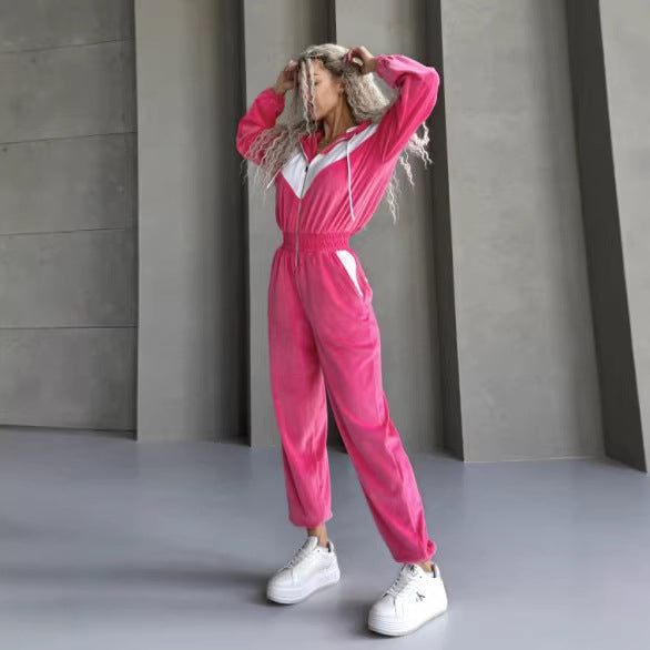 Kvinnelig fleece joggedress med moderne glidelås og elastisk midjebånd Skjora