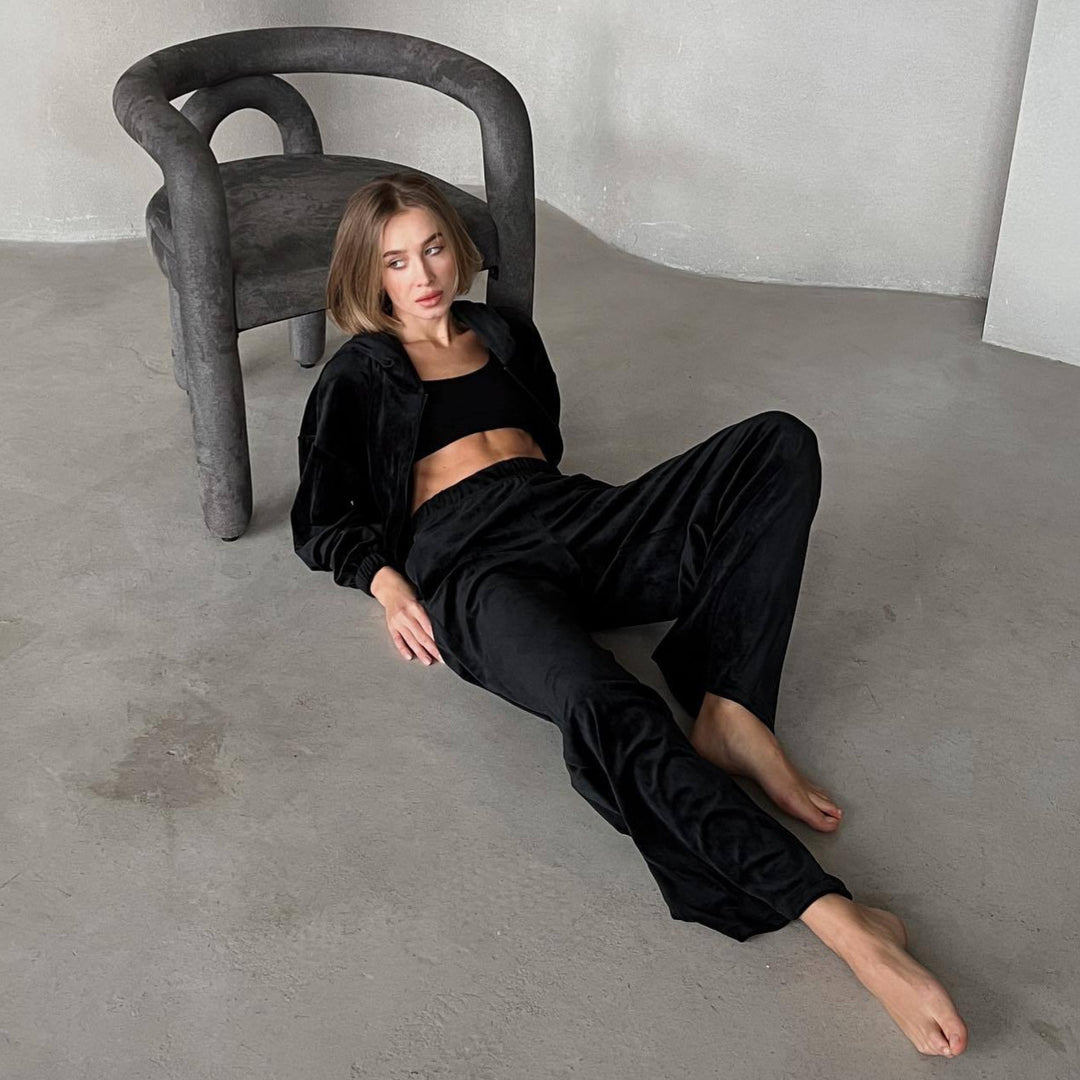 Dame sporty fleece treningdress med høy krage og vide ermer Skjora