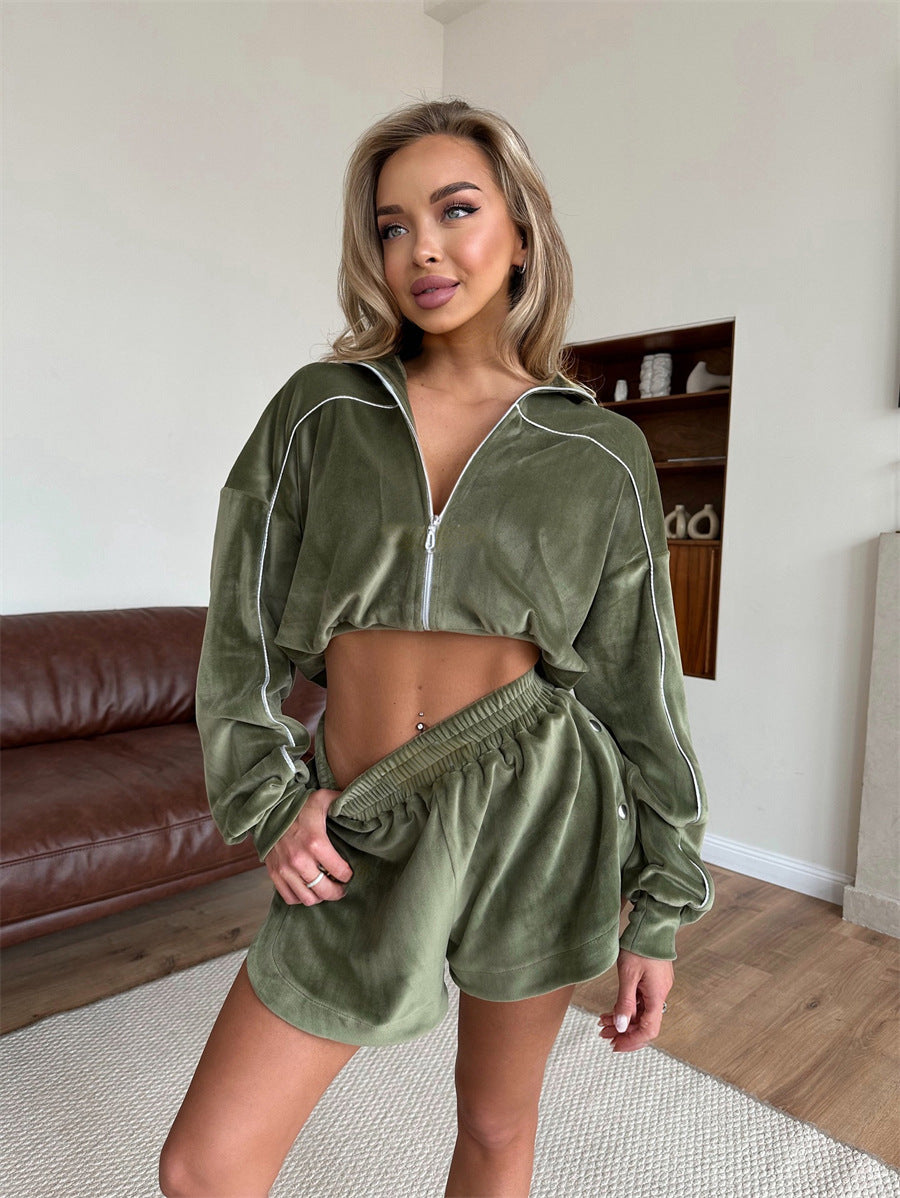 Kvinne Sporty Velours Hoodie og Shorts Sett Skjora