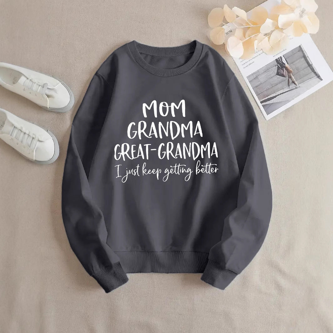 Dame sweatshirt med kreativ familieprint og komfortabel passform Skjora