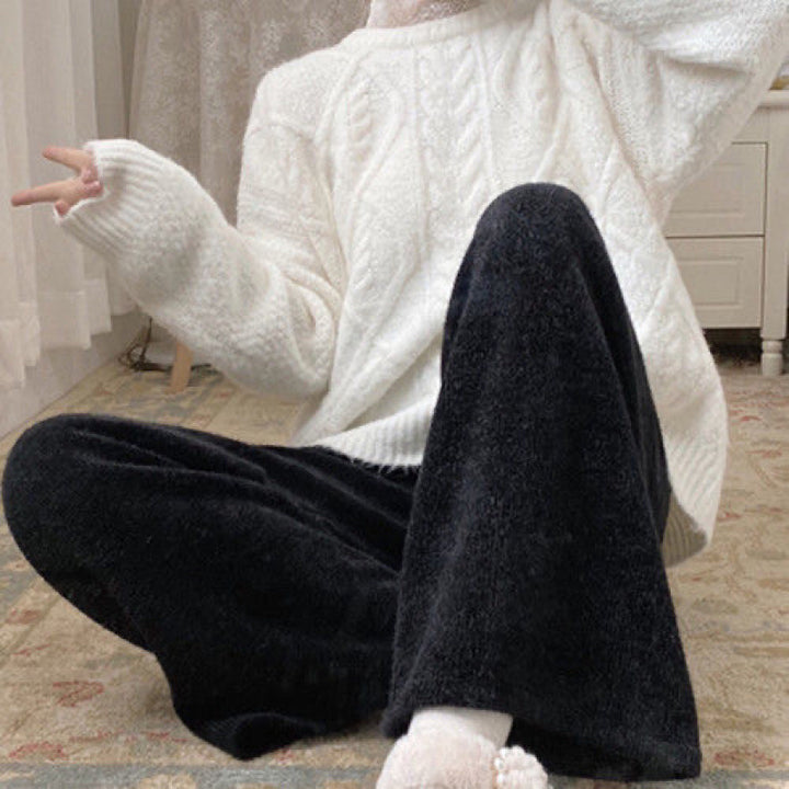 Kvinnes Strikket Loungewear Set med Elegant Rullehals og Luksuriøse Materialer Skjora