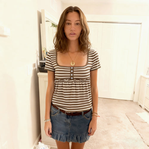 Damer Løs topp med moteriktig stripemønster og knapper Skjora