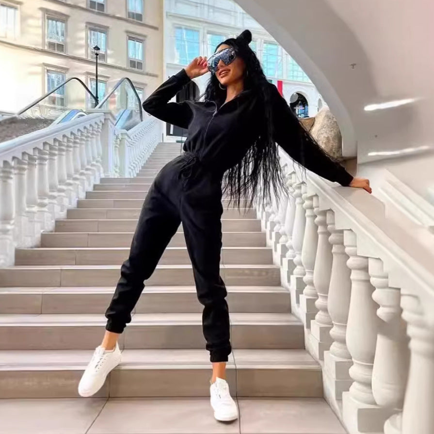 Damer komfortabel jumpsuit med kontrastglidelåsdetaljer Skjora