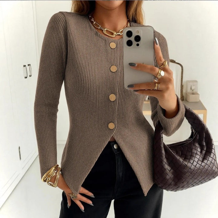 Kvinnes elegant cardigan med dekorative knapper Skjora