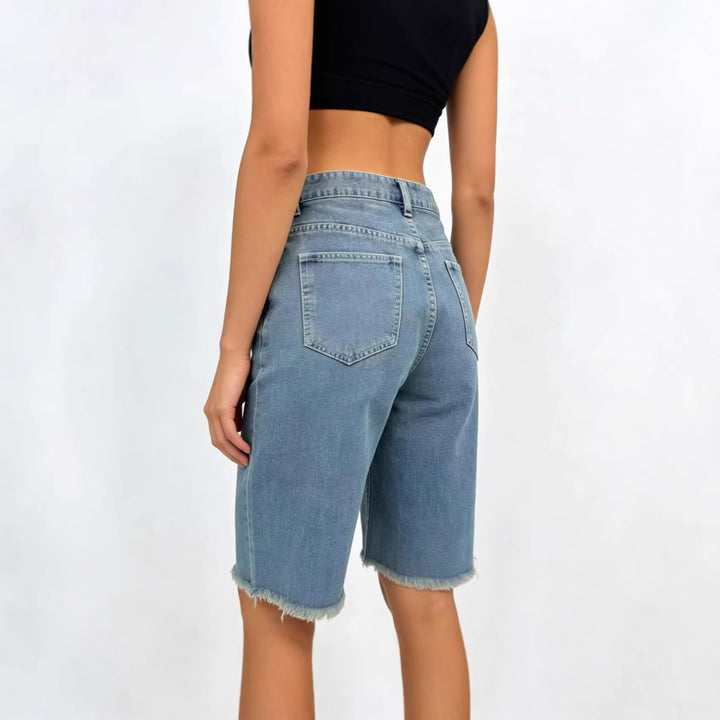 Dames casual denim-shorts med frynset kant og høy midje Skjora