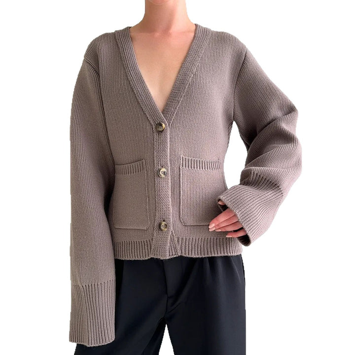 Damer cardigan med dyp V-hals og store lommer Skjora