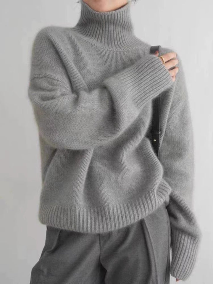 Dame designer turtleneck genser laget av høykvalitets ull Skjora
