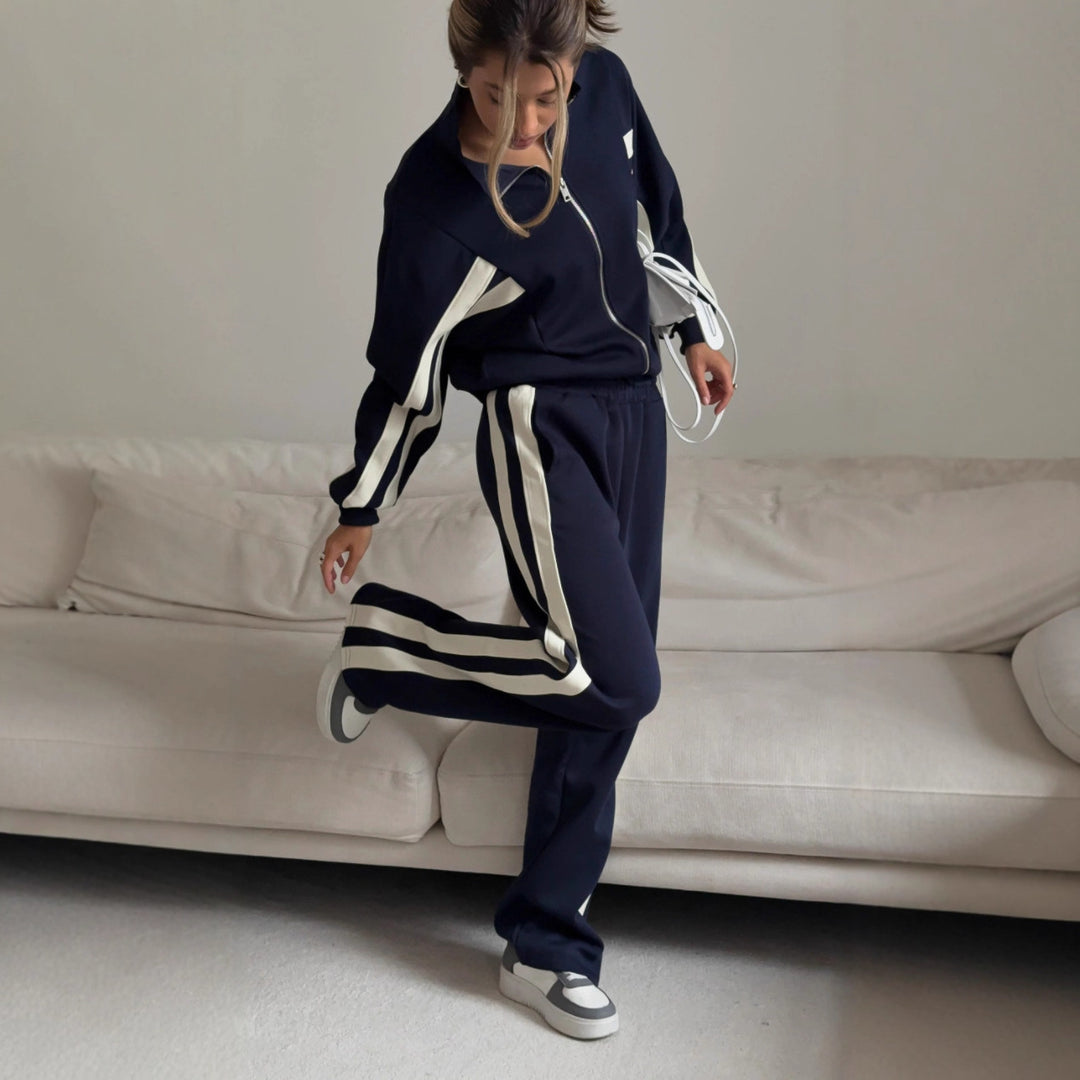 Women's sporty lounge set with comfortable zip jacket and wide leg pants Skjora