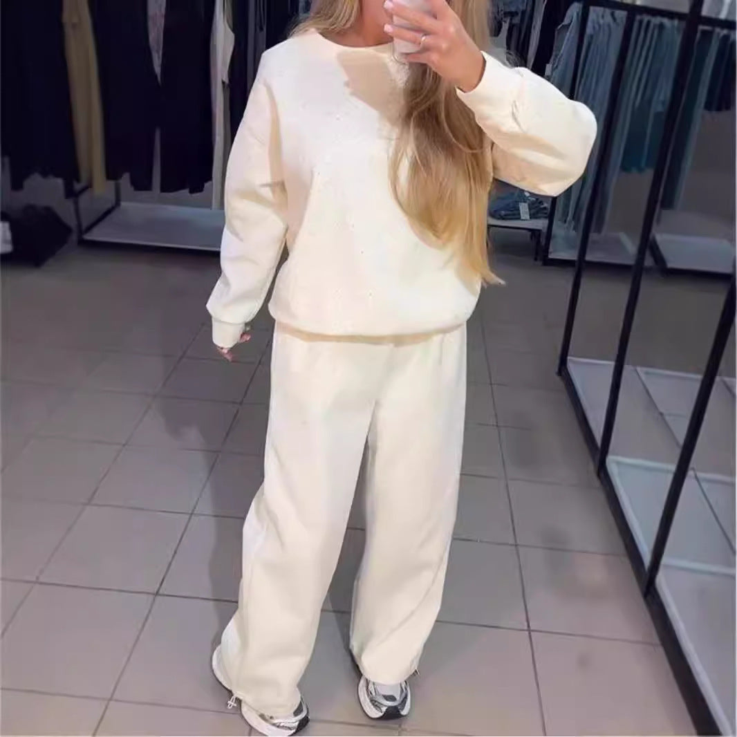 Kvinnelig sporty loungedress med glitrende detaljer og løs passform Skjora