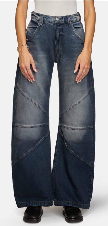 Damer brede jeans med unikt sømdesign i den trendy stilen Skjora