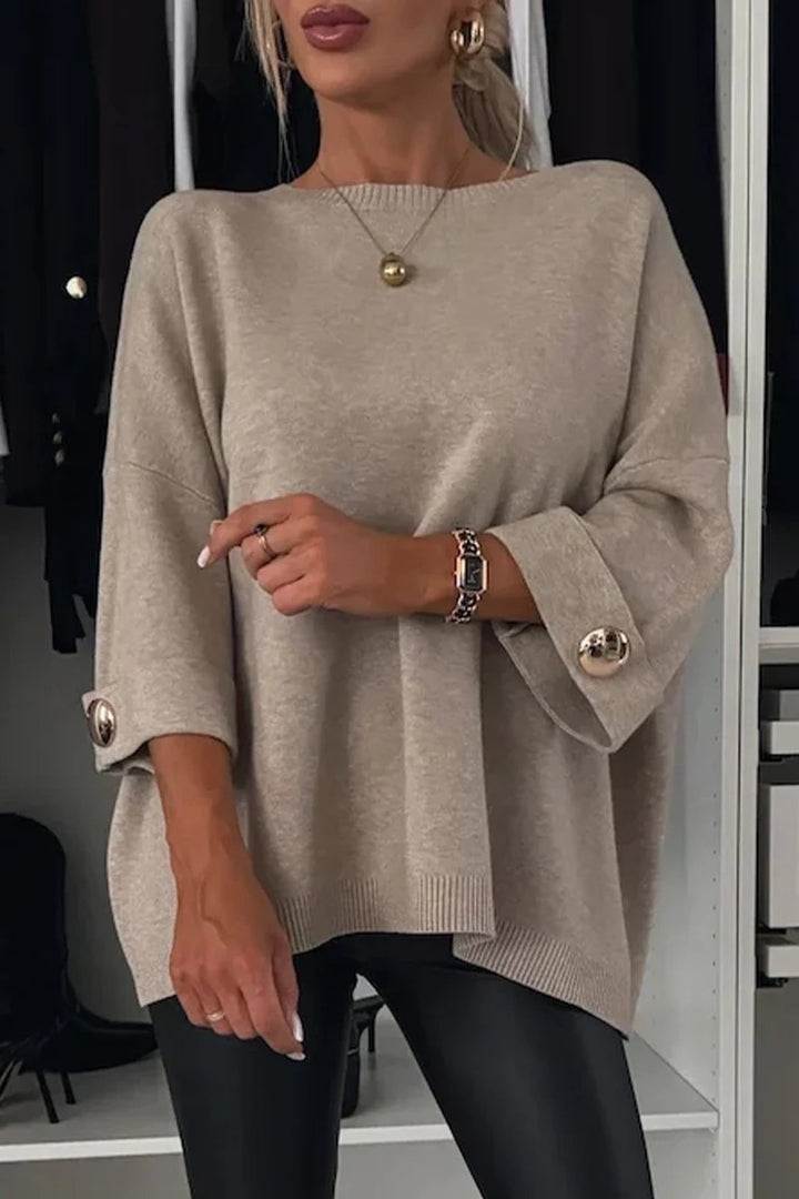 Damer oversized strikkegenser med dekorative knapper Skjora