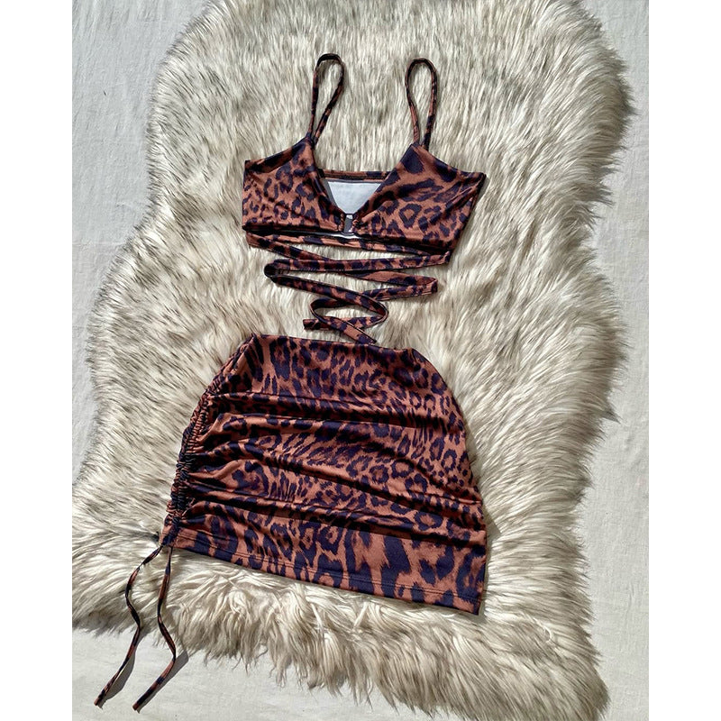 Damer sexy Leo-Crop-Top med leken omslagdesign Skjora
