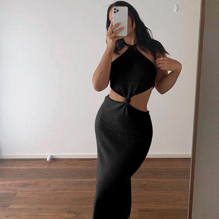 Dame maxikjole med cut-out design og elegant knutedetail Skjora