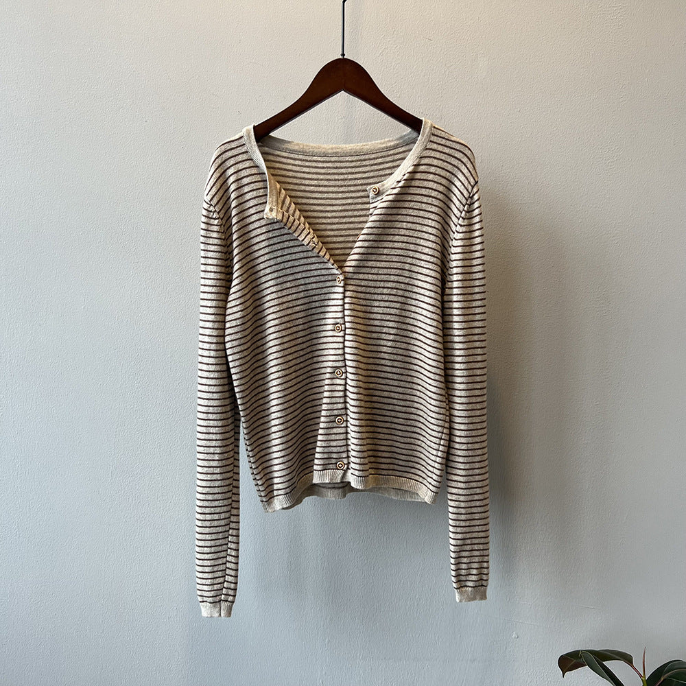 Kvinne langermet skjorte med maritim stripe mønster og knapplukking Skjora