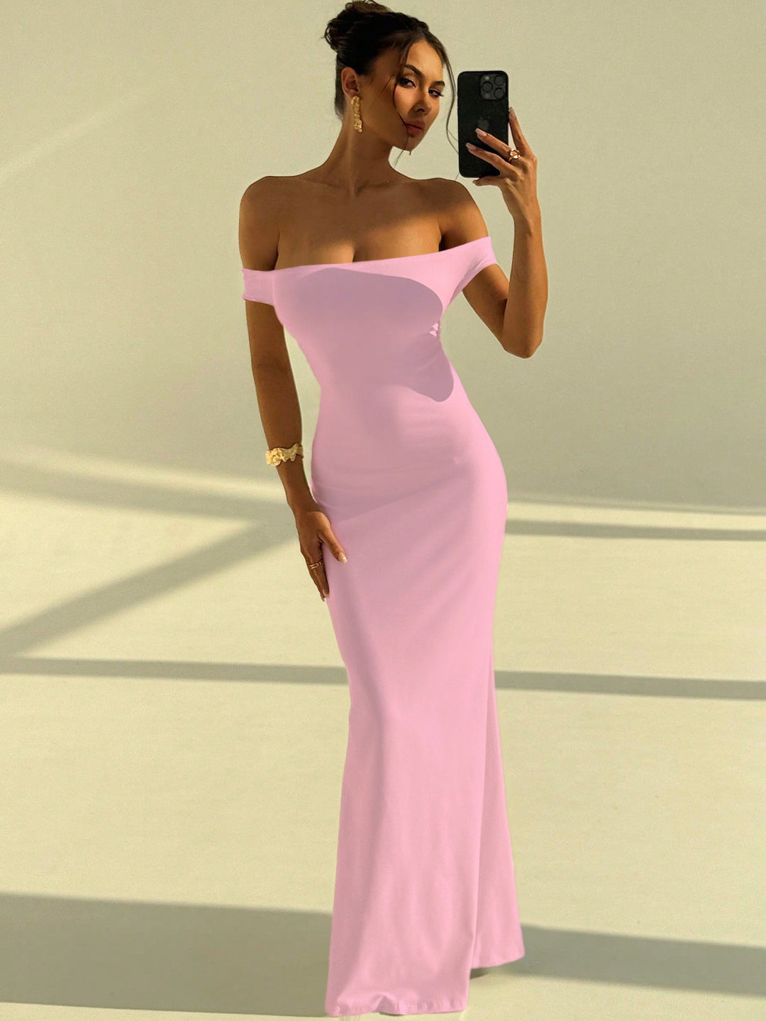 Damer Elegant Off-Shoulder Maxikjole med figurnær passform Skjora