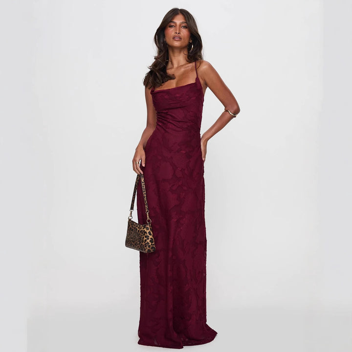 Damen Elegantes Abendkleid mit floralem Spitzenmuster und Spaghettiträgern Skjora