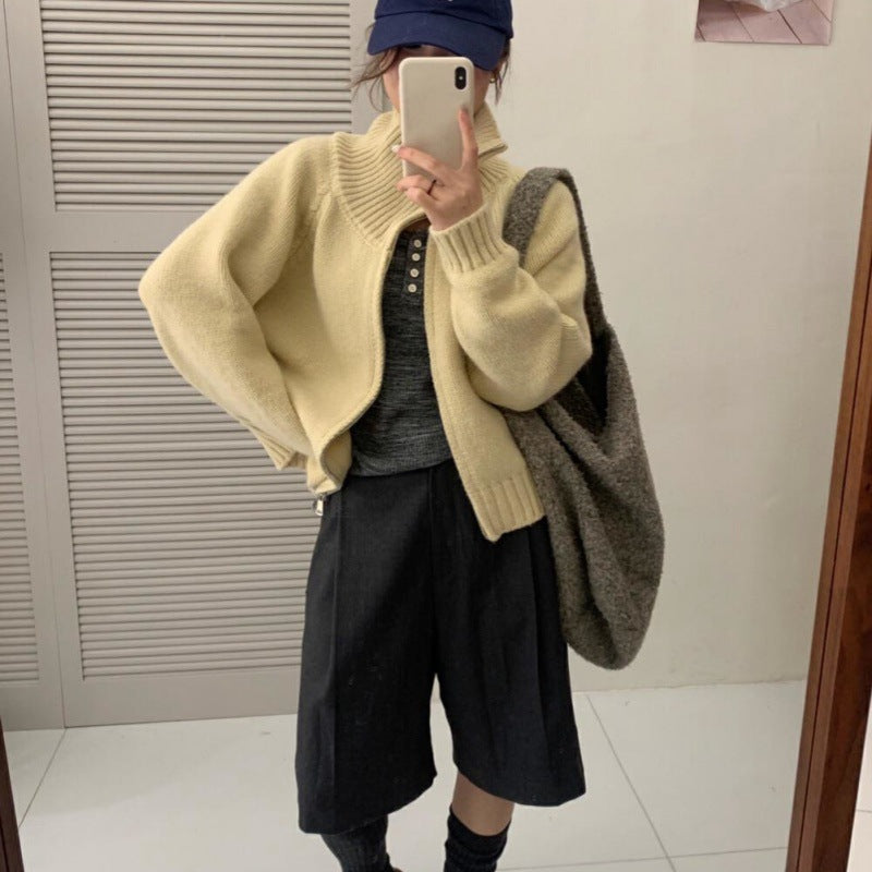 Dame cardigan med høy krage og praktisk glidelås Skjora