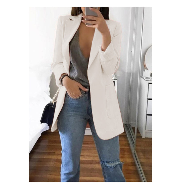 Dame elegant blazer med innsvingt snitt og praktiske lommer Skjora