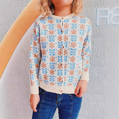 Kvinne koselig cardigan med blomster mønstre Skjora