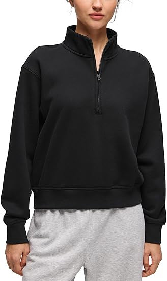 Sporty fleece genser til kvinner med høy krage Skjora