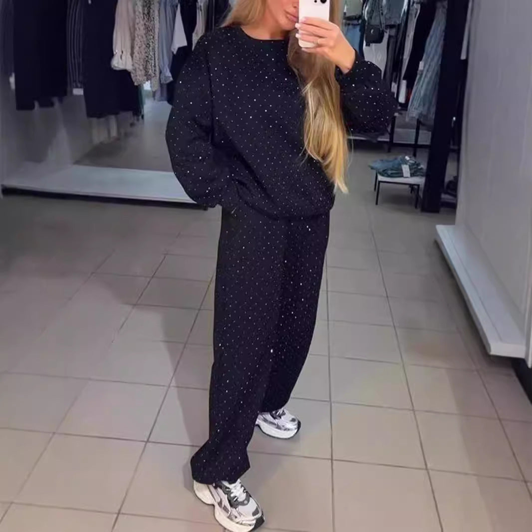 Kvinnelig sporty loungedress med glitrende detaljer og løs passform Skjora