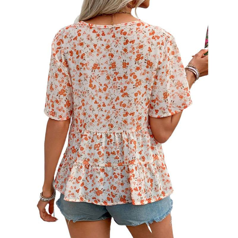 Damebluse med volangskjæring og blomstermønster Skjora
