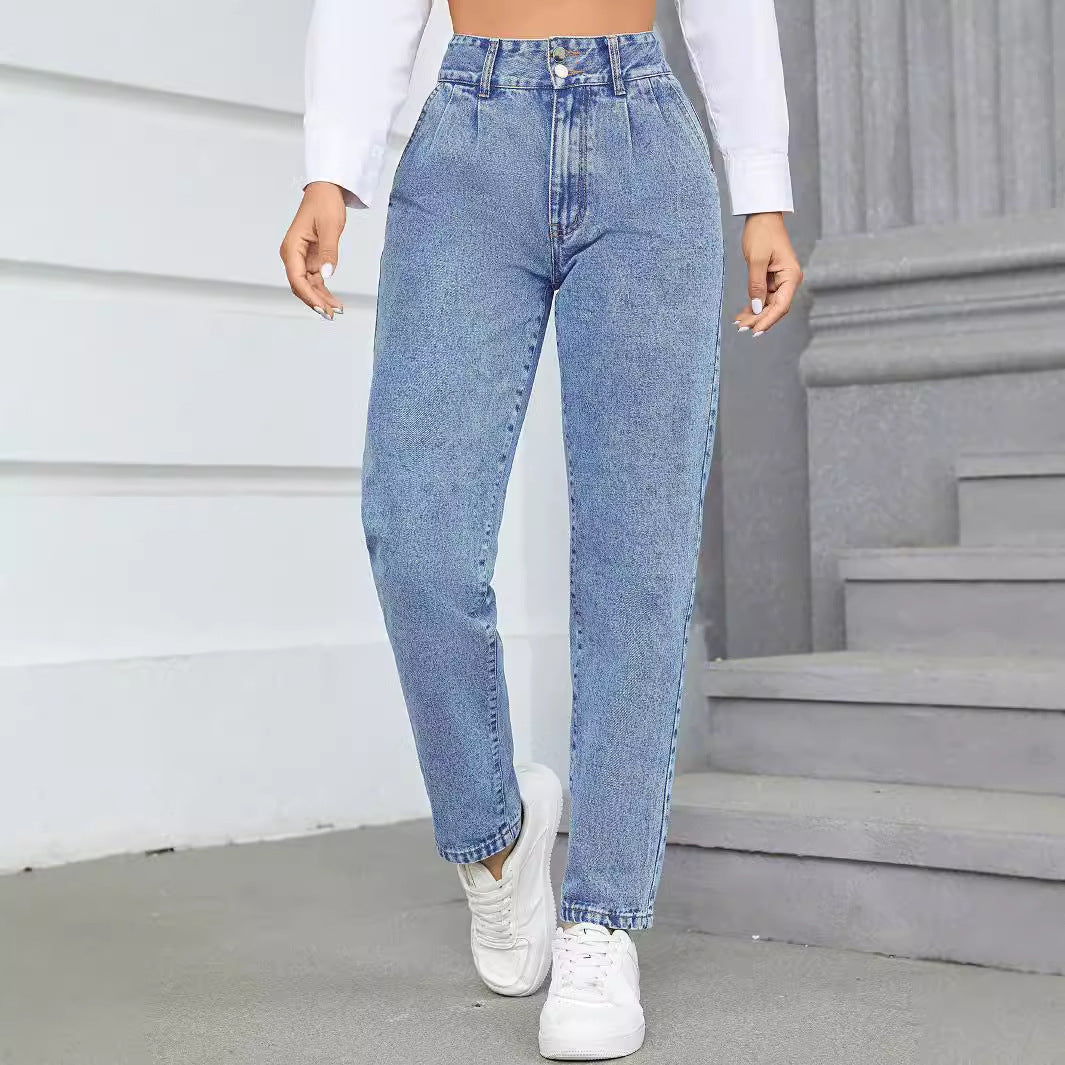 Kvinners høyt liv boyfriend jeans med klassisk snitt og knappe detaljer Skjora