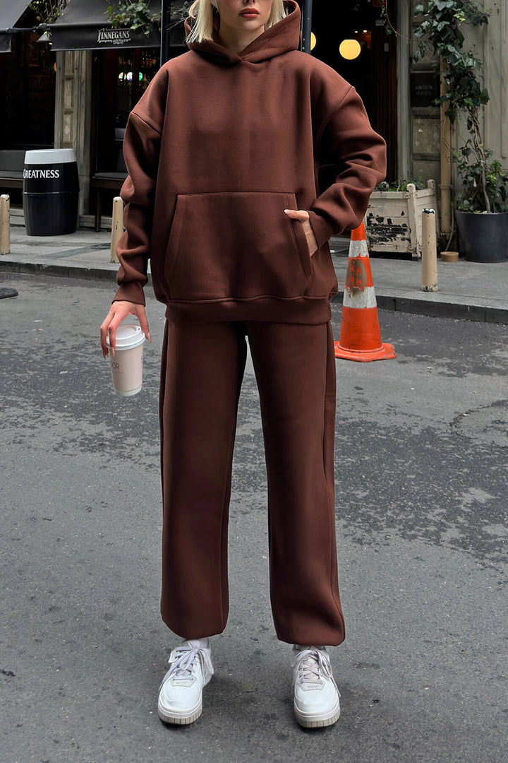 Damer Oversized Hoodie og Vide Joggebukser i Casual Look Skjora